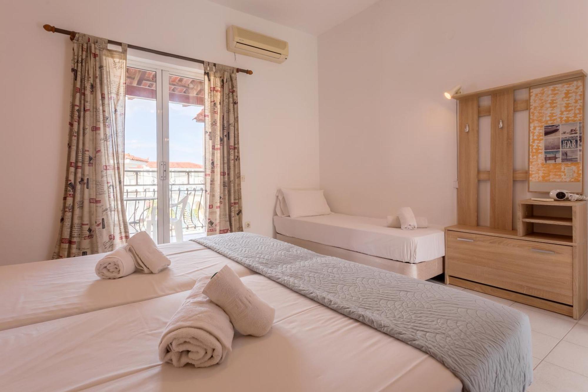 Holidays Studios & Apartments Laganas Extérieur photo