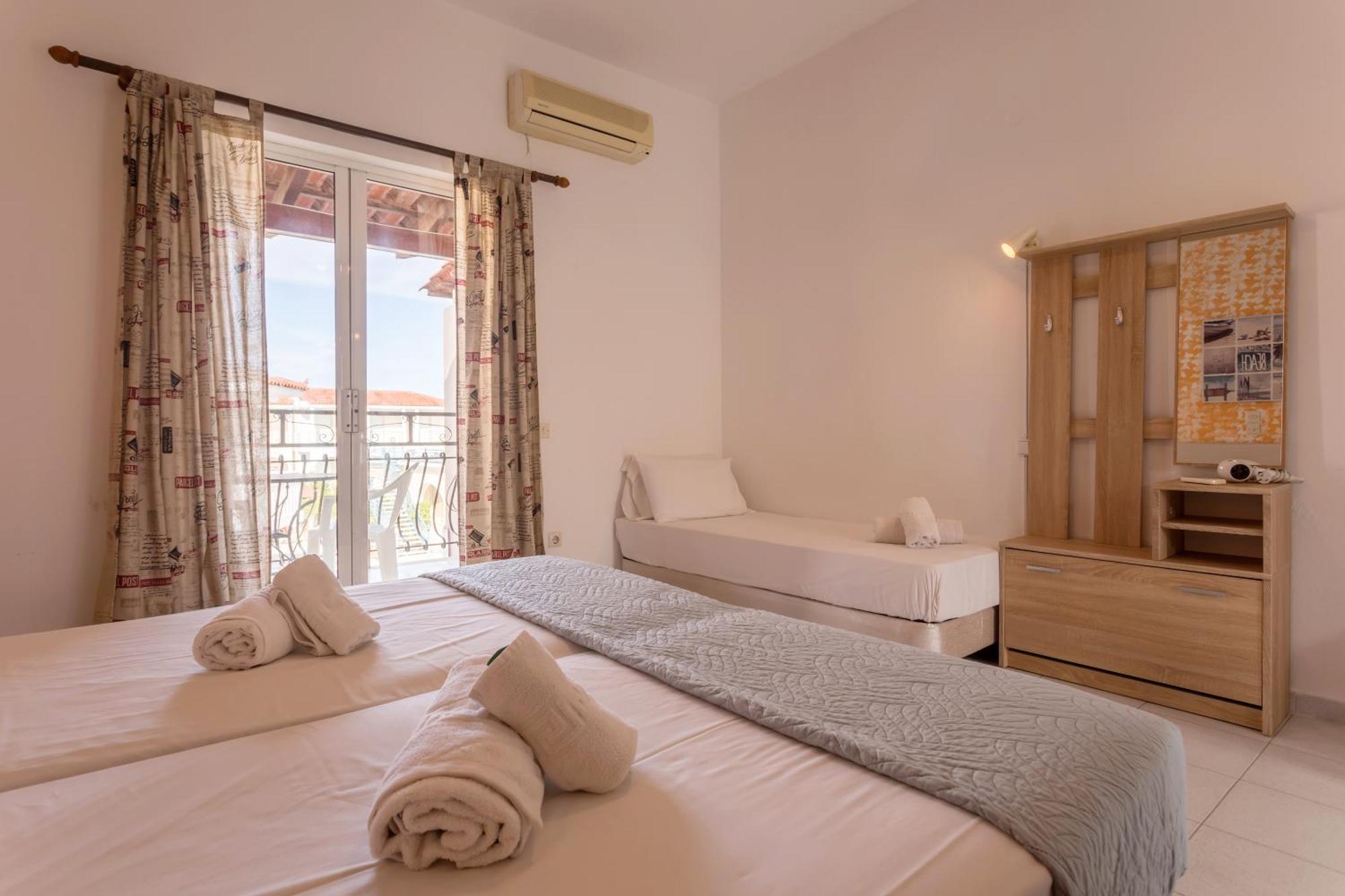 Holidays Studios & Apartments Laganas Extérieur photo