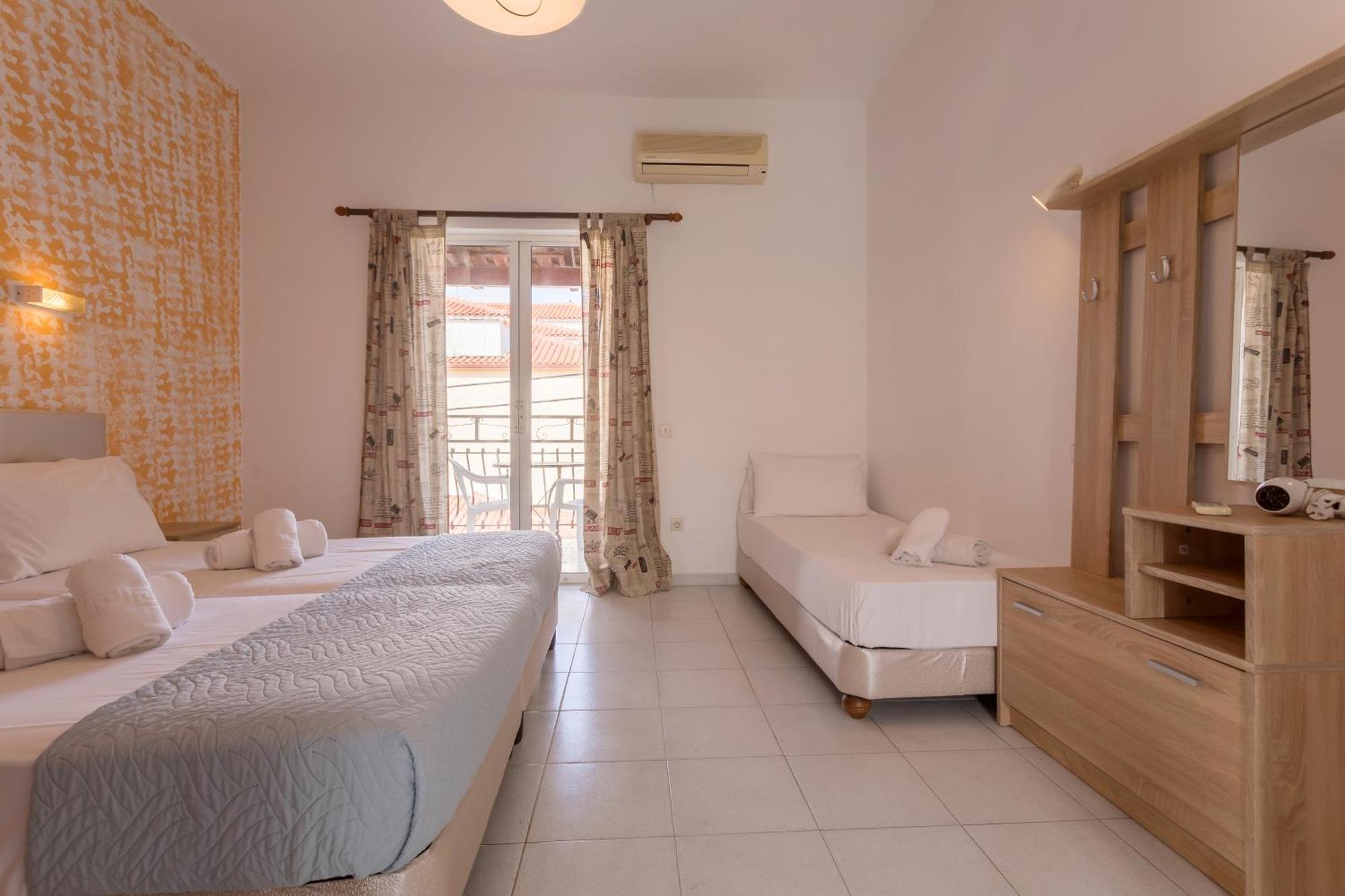 Holidays Studios & Apartments Laganas Extérieur photo