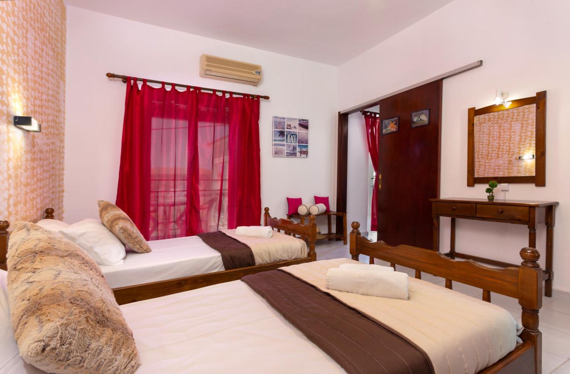 Holidays Studios & Apartments Laganas Extérieur photo